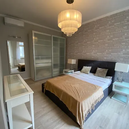 Apaczai Apartment Nearby Chain Bridge Budapest Exterior photo
